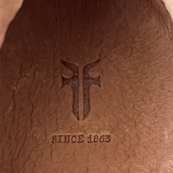 FRYE rose gold metallic lace up sneakers 11 - Picture 5 of 9